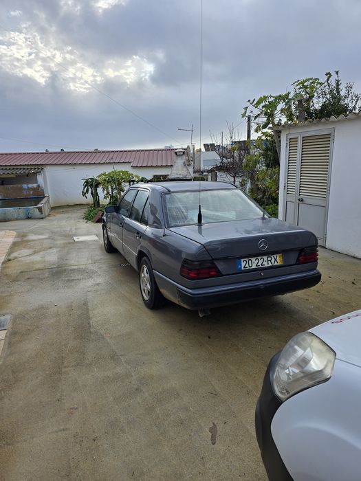 Mercedes 200 de 89