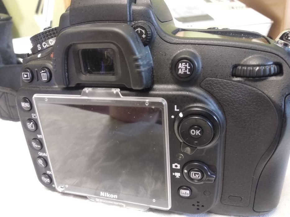 фотоаппарат повний кадр Nikon D610 + Nikkor 50 мм. 1:1.8 D ідеал стан