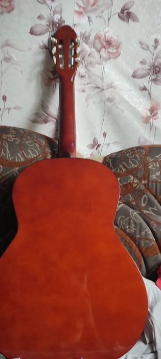 Продам гітару класичну