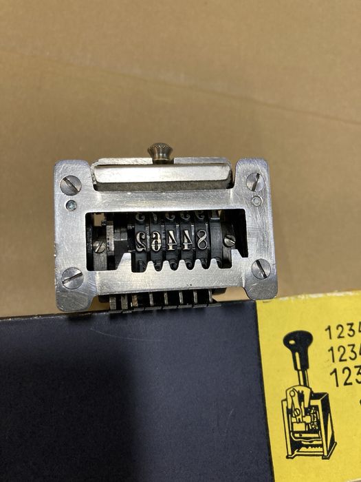 Numerator,datownik B2