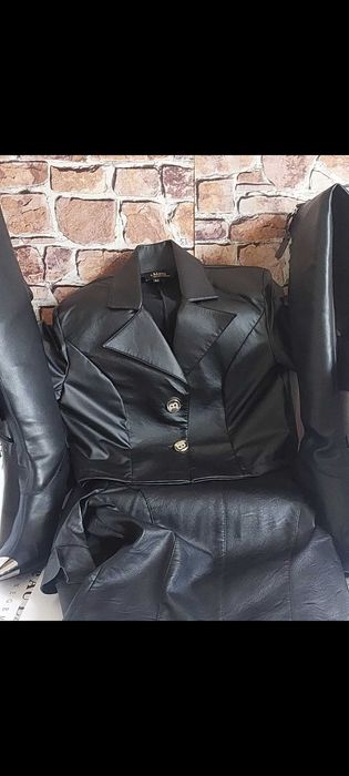 Elegancka krótka marynarka Marki s.Moriss