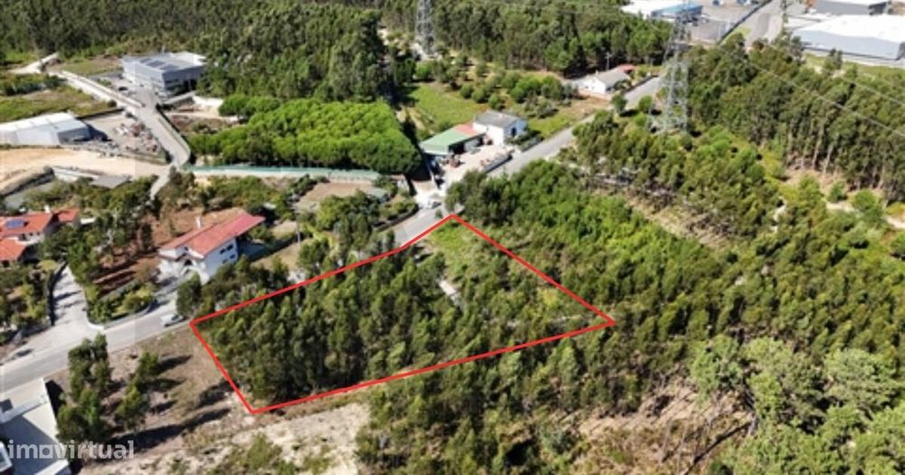 Oportunidade de Investimento em Terreno com 3524 m2 em Leiria