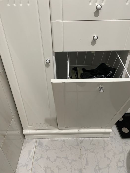 Armário casa de banho