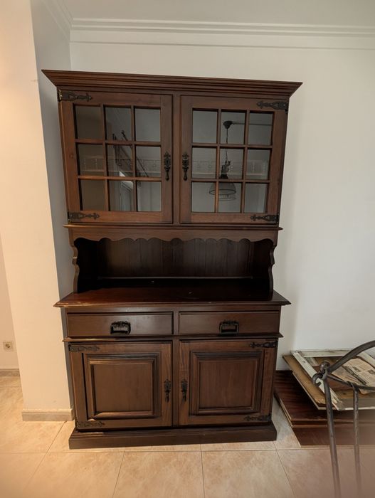 Cristaleira/Louceiro Rústico em Madeira Maciça