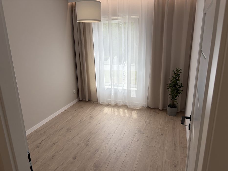 NOWE wykończone 2-pok w centrum / miejsce postój/komórka/balkon/winda