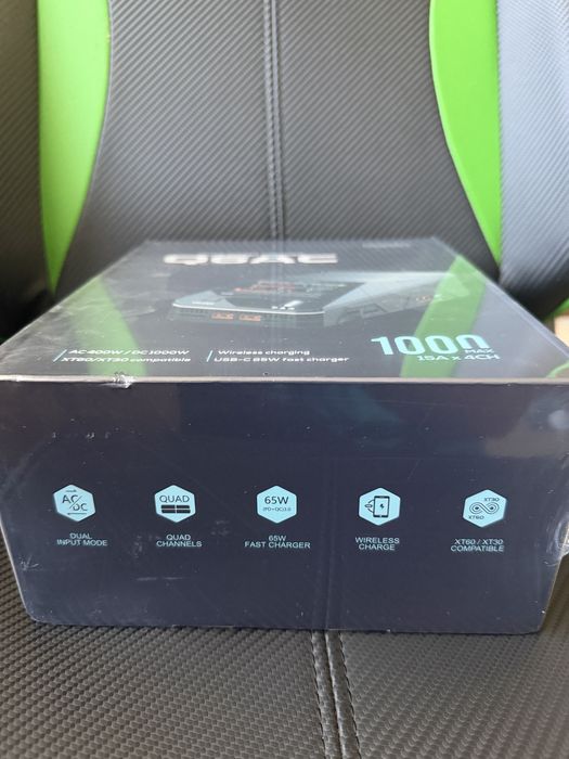 Зарядний пристрій ToolkitRC Q6AC 1000W / 4 канала / блок живлення 400W