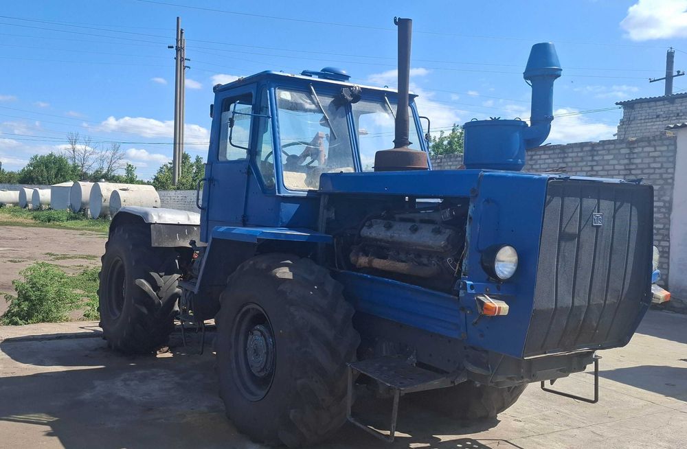 Трактор Т-150  та  навісне обладнання до нього в наявності