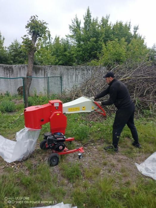Послуги дробіння гілок,Подрібнювач гілля ,Щепоріз ,дробілка ,дробилка