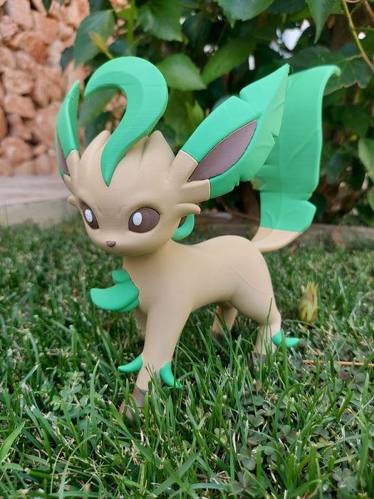 Figura colecionável do Pokémon Leafeon