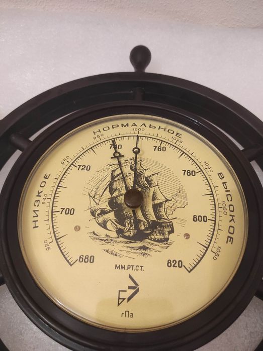 Барометр штурвал