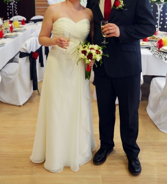 Suknia ślubna ecru rozmiar 38 długa - pokrowiec i buty GRATIS!