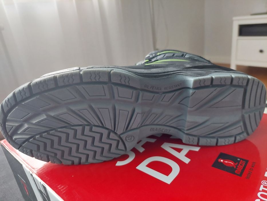 Nowe buty obuwie robocze Mascot r. 43