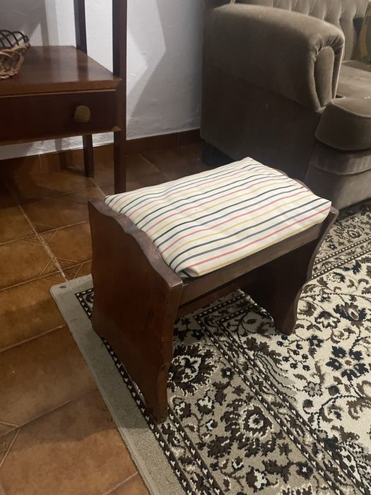 Banco de Apoio de Sala