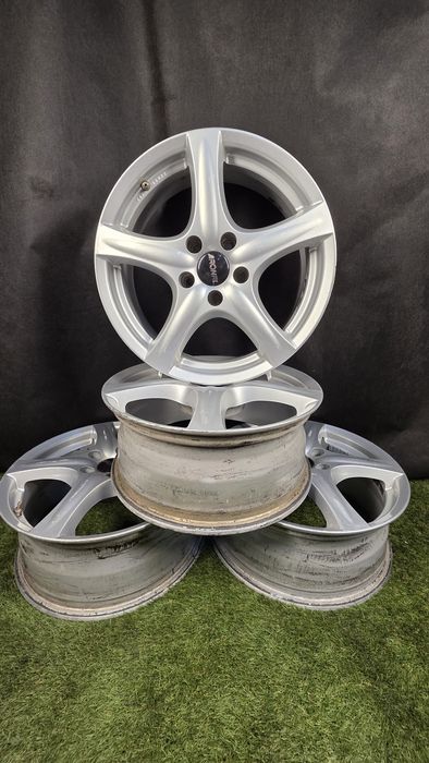 Диски volkswagen audi R17 5×112 ЕТ45 ЦО 57,1