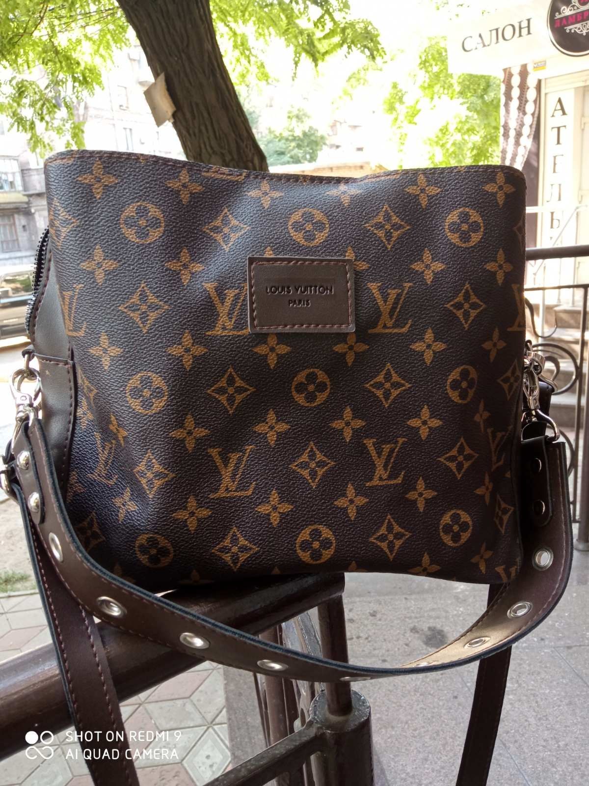 Сумка Louis Vuitton: 450 грн. - Кожаные сумки Запорожье на Olx