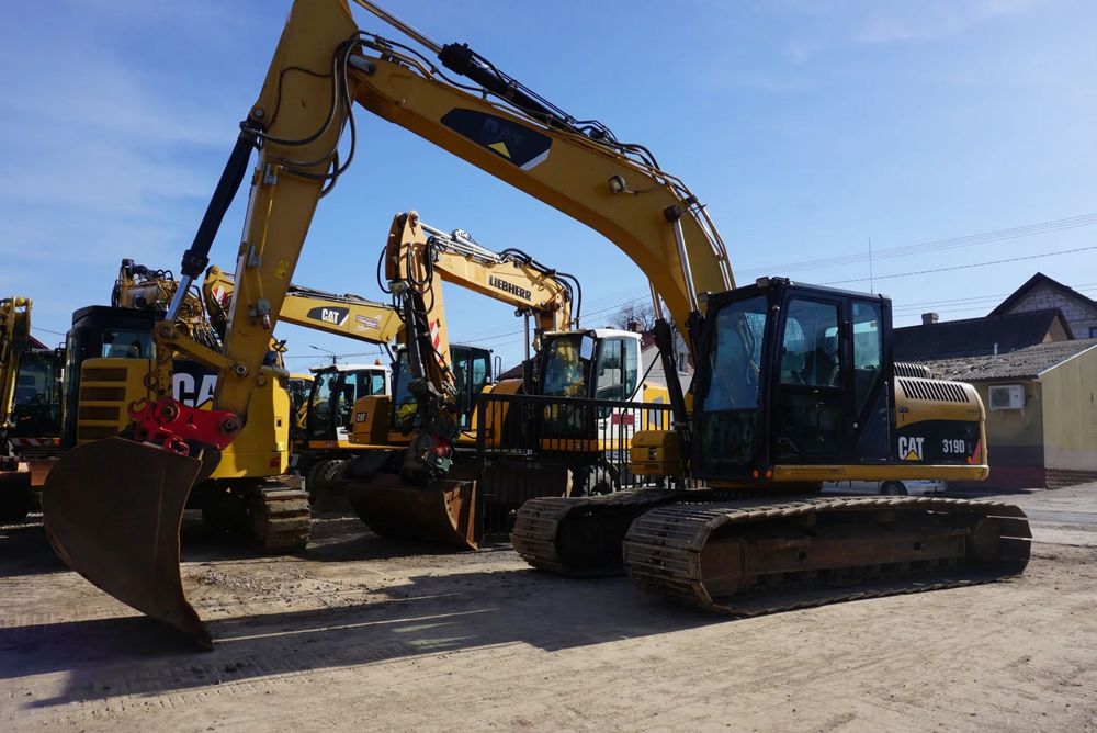 Caterpillar CAT 319 D