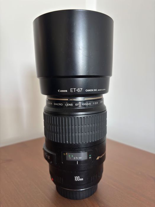Canon EF 100mm f/2.8 Macro USM