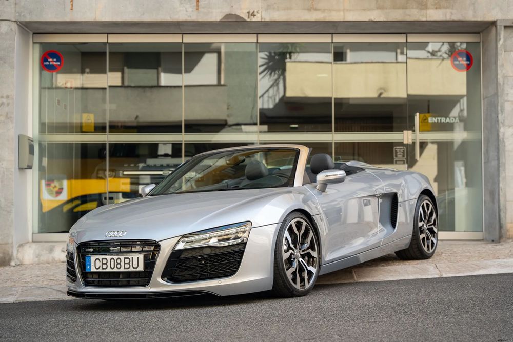 Audi R8 Spyder 4.2 FSi V8 quattro