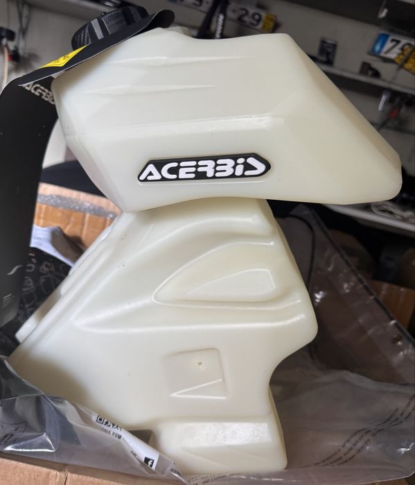 Desposito Husqvarna TC TE FC FE 15lts Acerbis