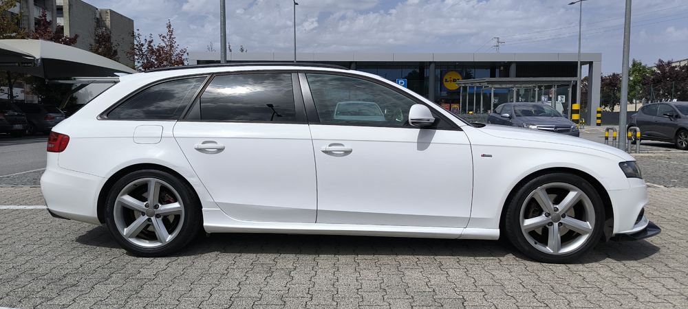 Audi A4 Avant S-line foto 4