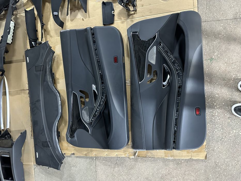 Mercedes S Class Coupe С217 сидіння панель карти потолок підлокотнік