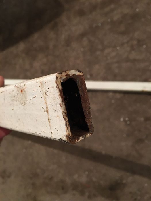 Труба толстая 40 на 40 и 40 на 20 мм