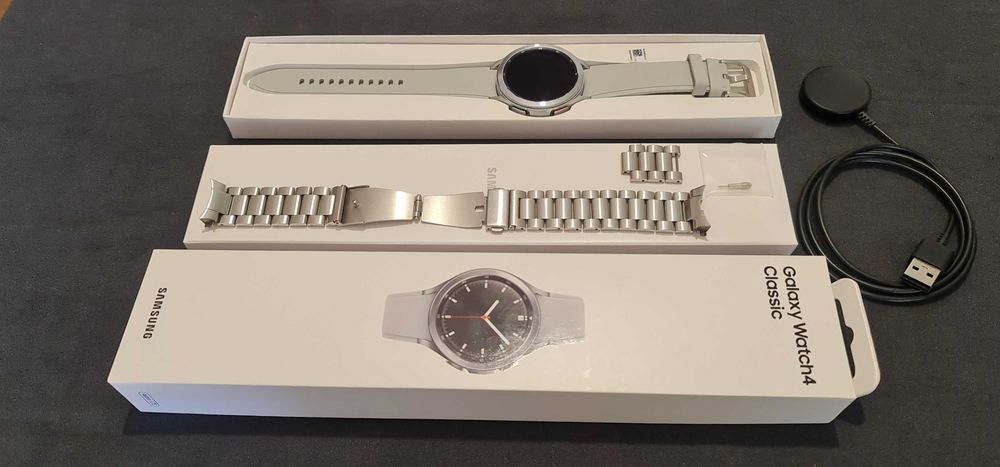 Samsung Galaxy Watch4 Classic Silver 46mm Silver – LTE + Bluetooth + Wi‑Fi (SM‑R895F / RA4V)