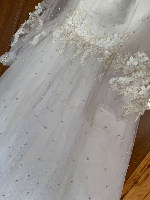 Вживана весільна сукня