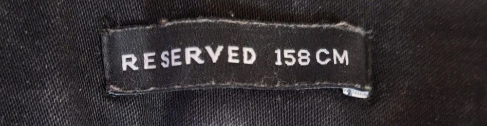 Czarne skinny jeans z rozdarciami