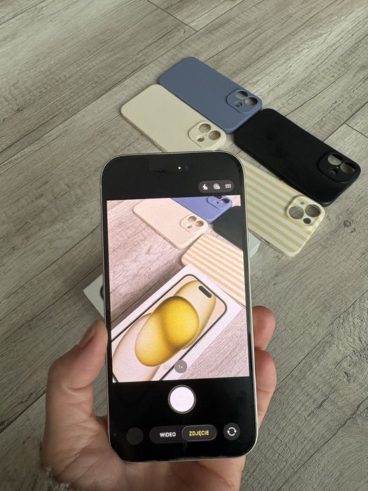 iPhone 15 yellow 128GB