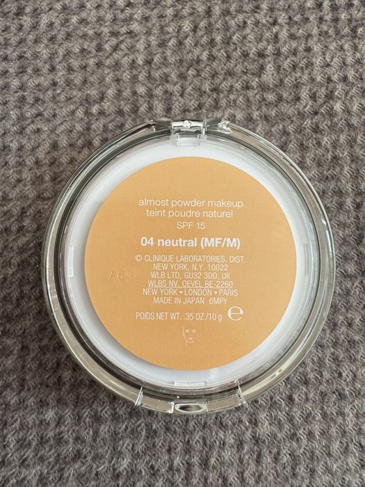 Clinique puder 04 neutral (MF/M) almost powder makeup SPF15 nowy