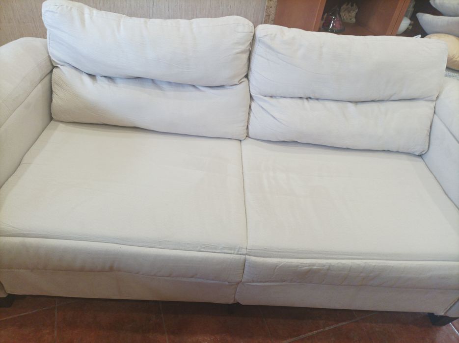 Sofá de 2 lugares como Novo