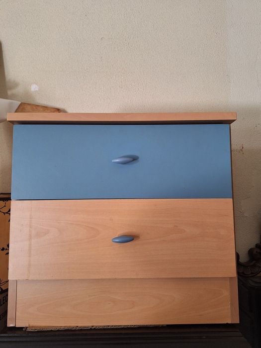 Mesinha de cabeceira