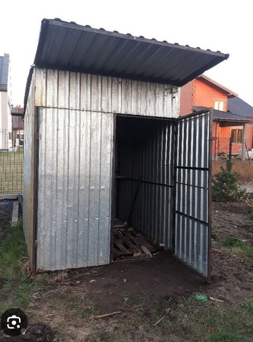 ZAMIENIĘ samochód 1.8 na 2garaze domek narzędziowy
