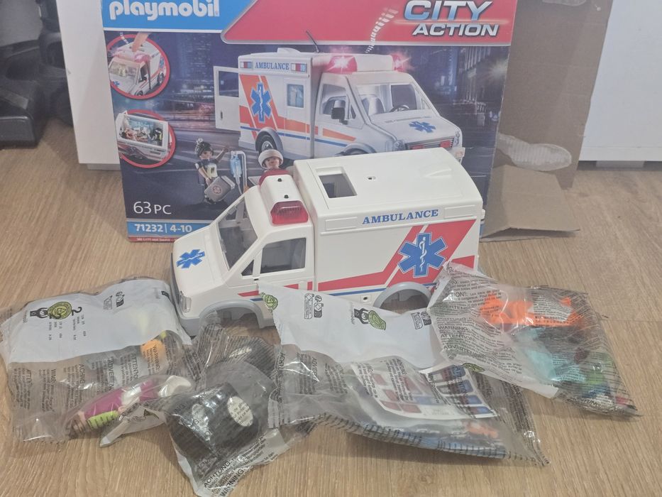 Playmobil ambulância city action