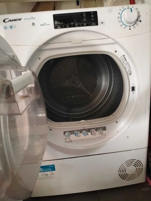 Máquina de secar roupa