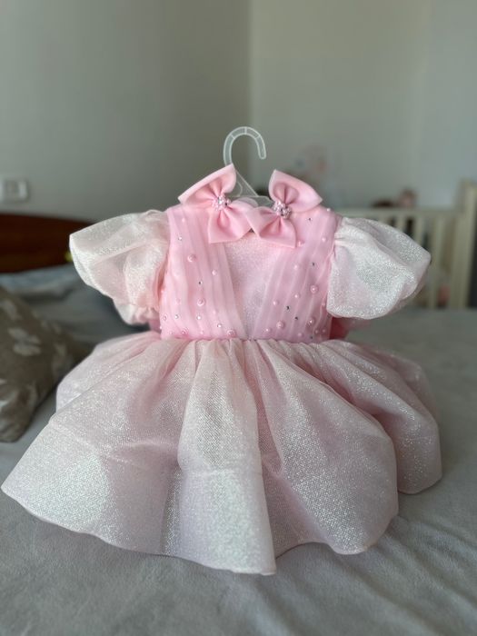 Продам платтячко для дівчинки на 1 рік!
