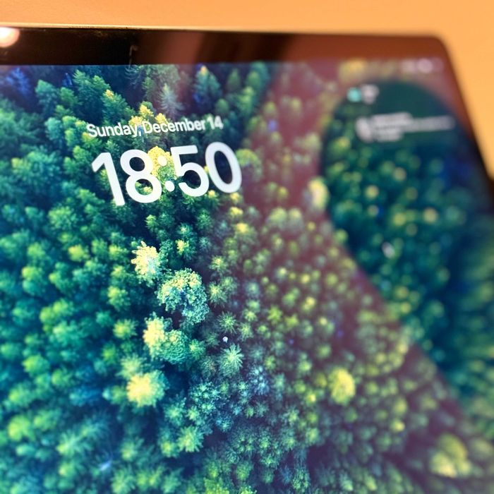 Apple MacBook Pro 15” (2018) i7 / 16 GB RAM / 256 GB SSD / Cyrylicą