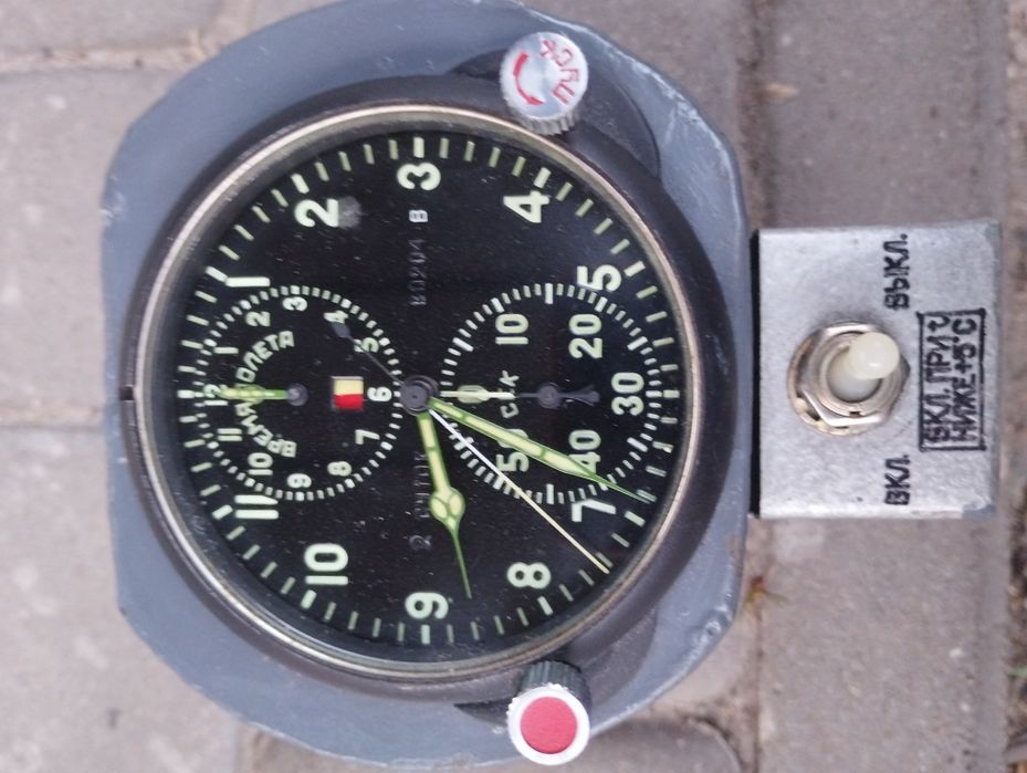 Продам авиационные часы АЧС-1