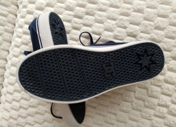 Zamszowe trampki DC Shoes r.36.5