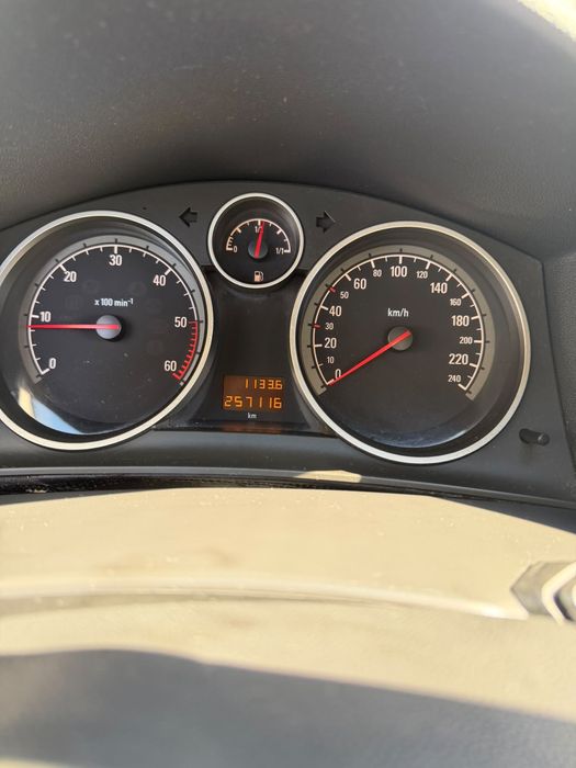 Opel astra H CDTI 1.7