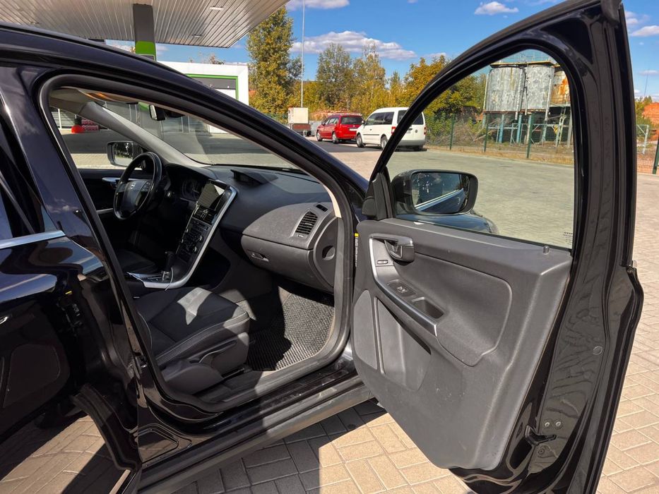 Продам Volvo CX 60