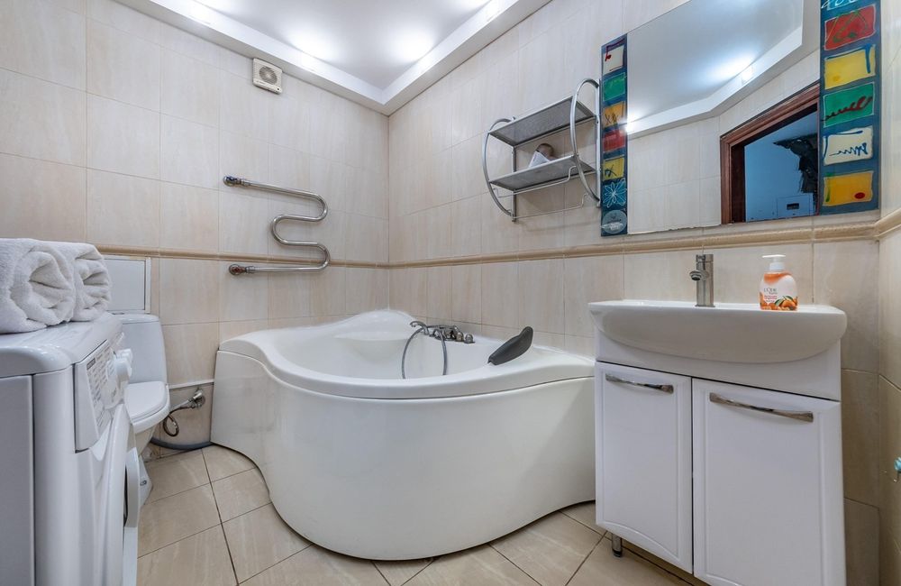 Подобово 2-х кімн, центр, Двірцева