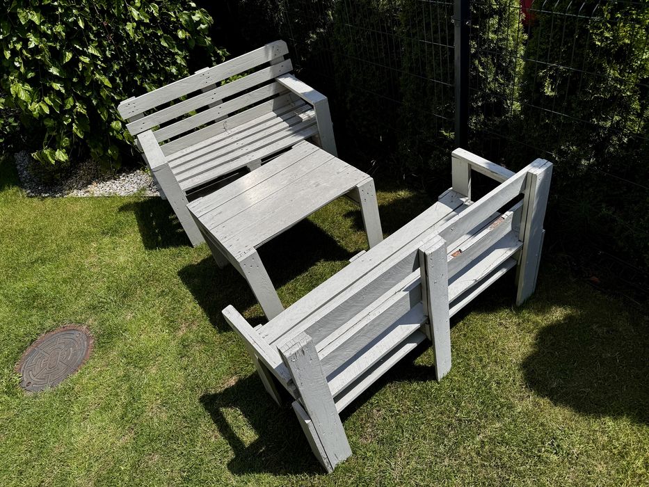 Zestaw mebli ogrodowych z palet