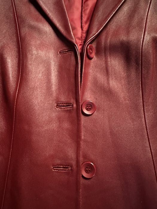 Продам жіночий шкіряний піджак