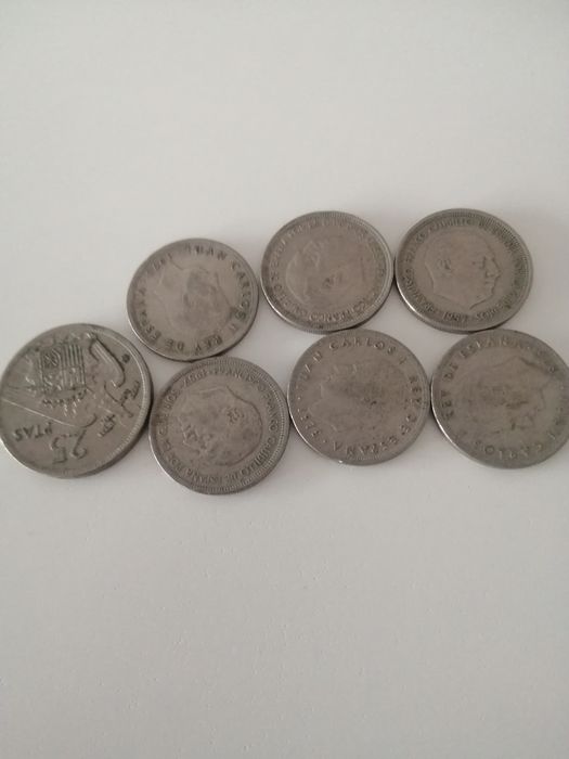 Vendo lote de 21 moedas (pesetas e escudos) (portes incluídos)