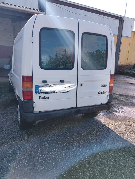 Ford courier 1.8td vendo ou troco