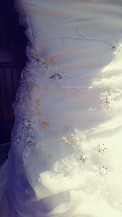 Suknia ślubna biała