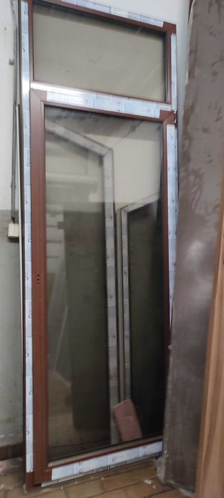 Drzwi balkonowe z naswietlem 979x2690