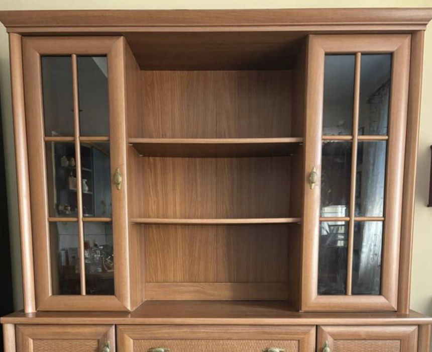 witryna  szafka komódka półki biblioteczka